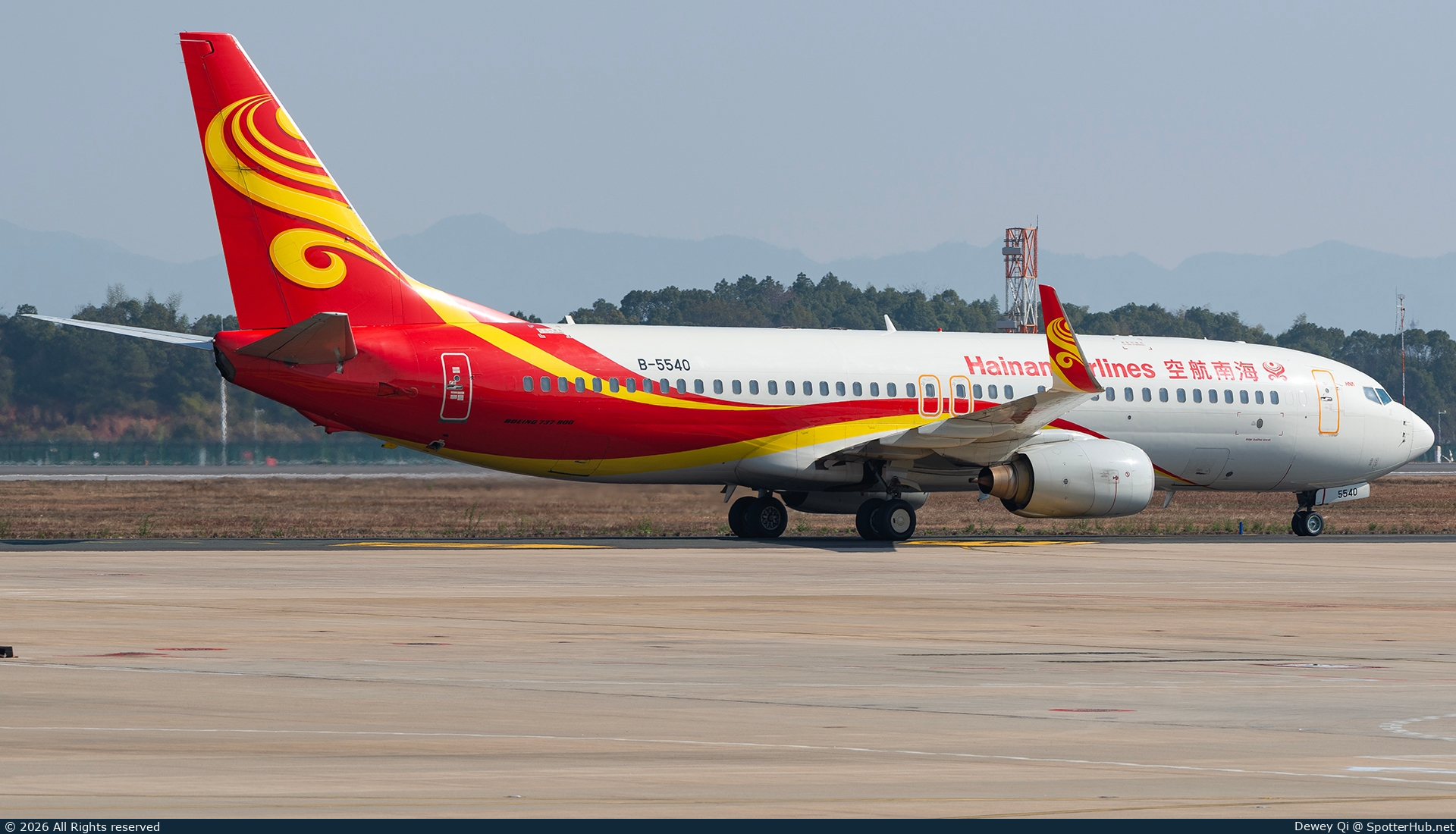 Photo of B-5540 - Boeing 737-84P operated by Hainan Airlines