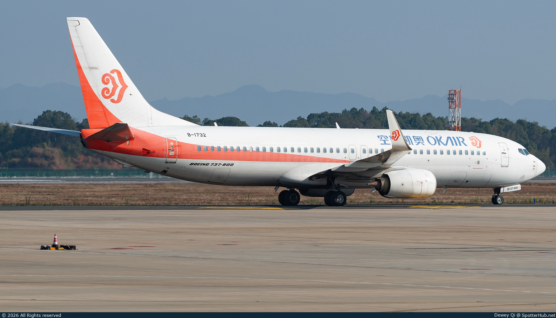 Photo of B-1732 - Boeing 737-86N operated by OK Air