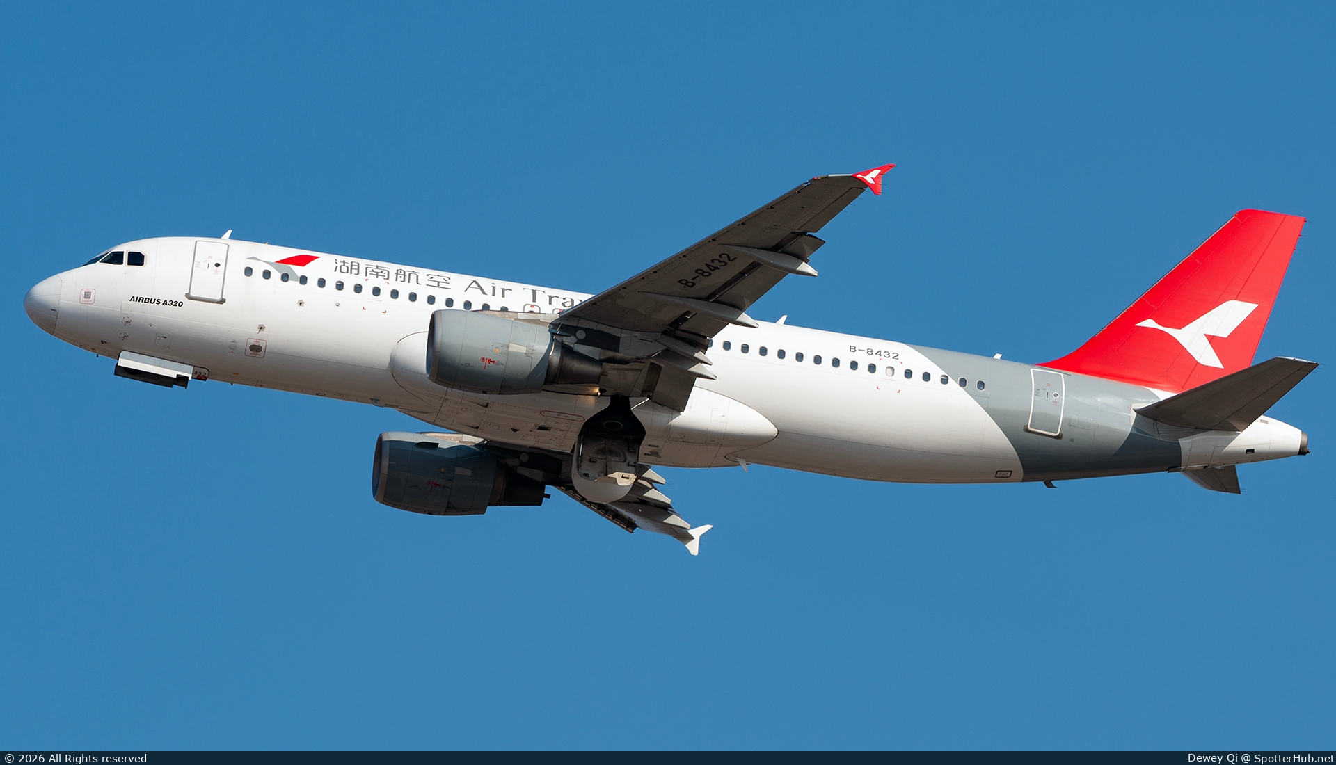 Photo of B-8432 - Airbus A320-214 operated by Air Travel