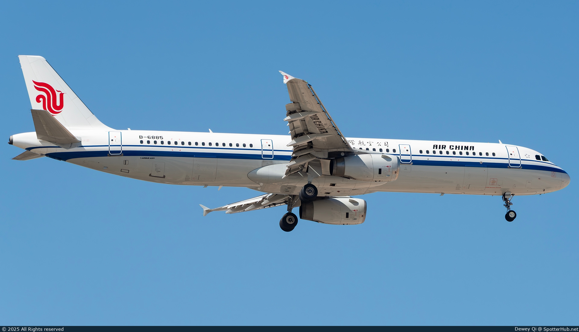 Photo of B-6885 - Airbus A321-232 operated by Air China