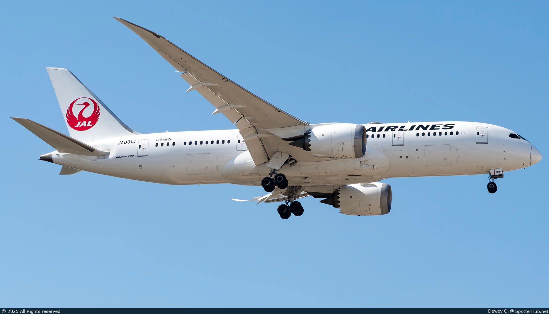 Photo of JA831J - Boeing 787-8 Dreamliner operated by Japan Airlines