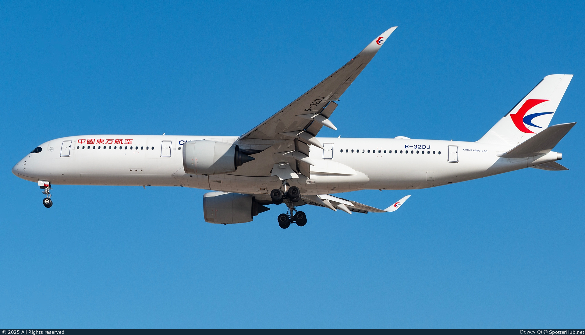Photo of B-32DJ - Airbus A350-941 operated by China Eastern Airlines