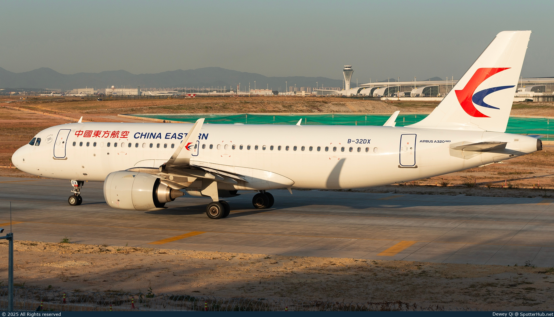 Photo of B-32DX - Airbus A320-251N operated by China Eastern Airlines