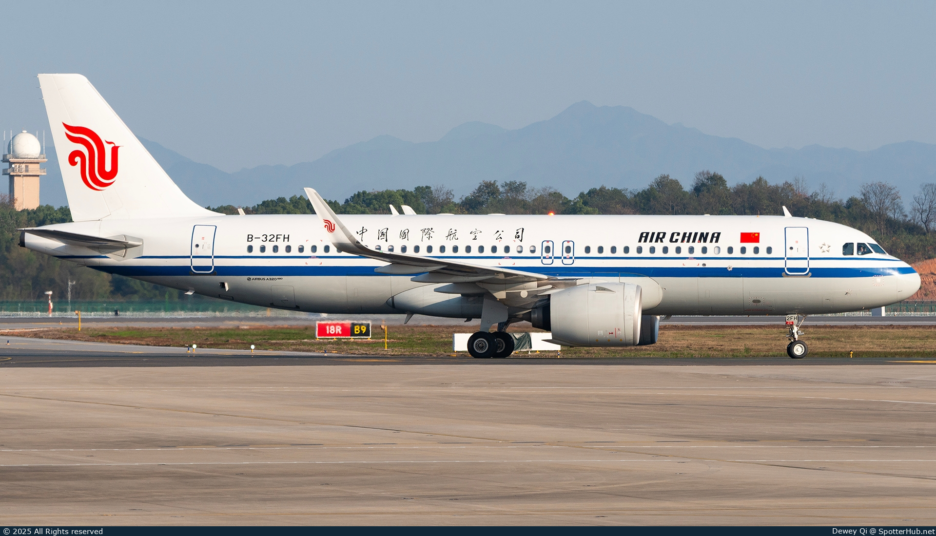 Photo of B-32FH - Airbus A320-271N operated by Air China