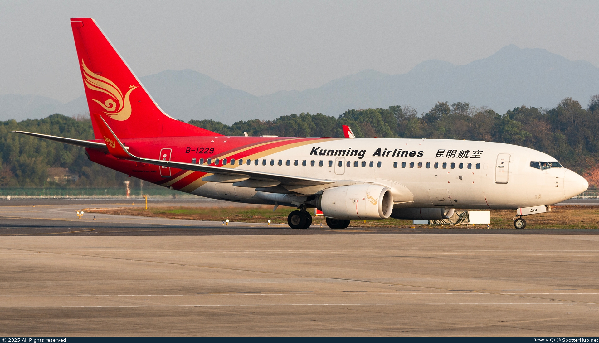 Photo of B-1229 - Boeing 737-7LY operated by Kunming Airlines