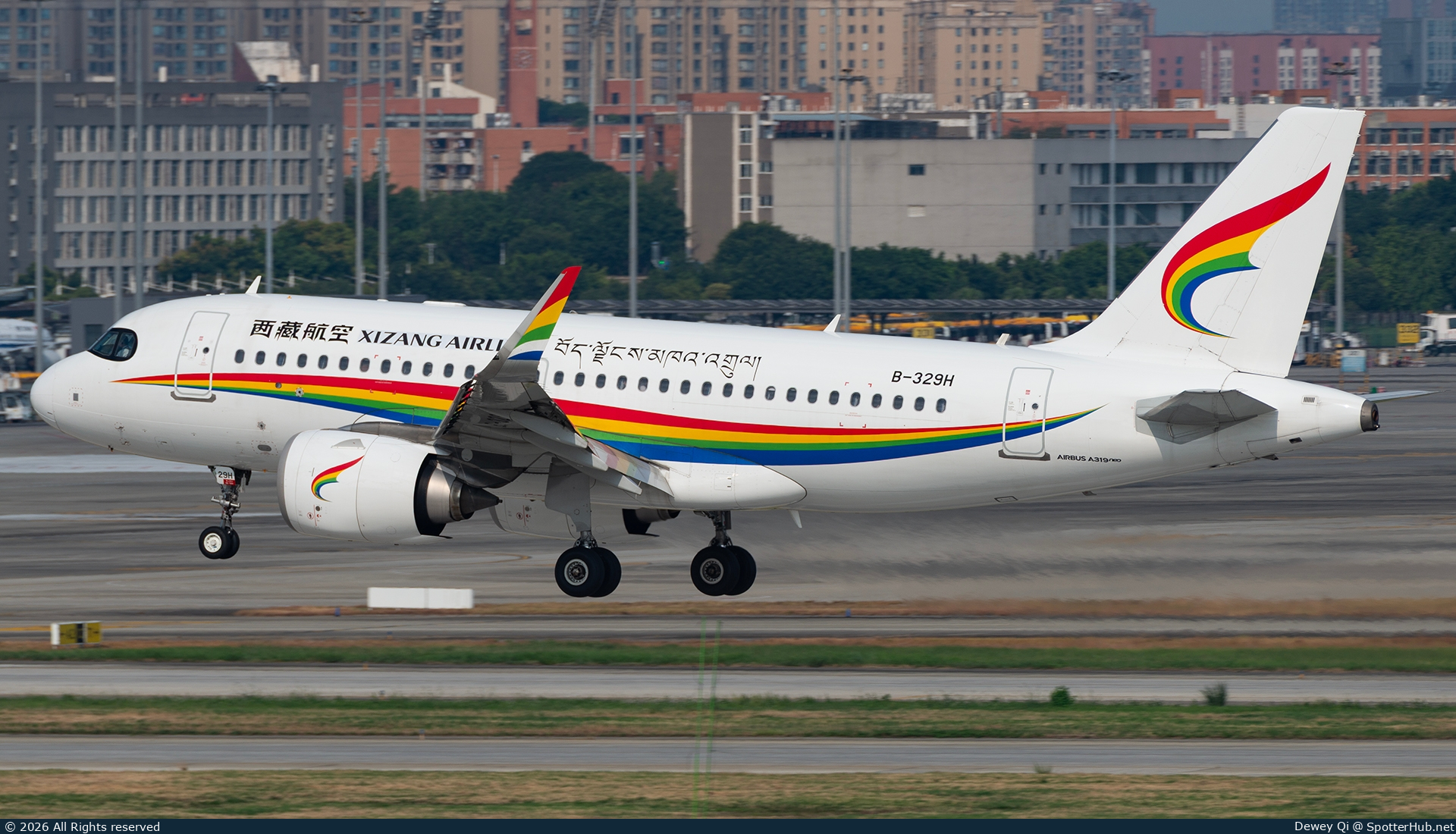 Photo of B-329H - Airbus A319-153N operated by Tibet Airlines