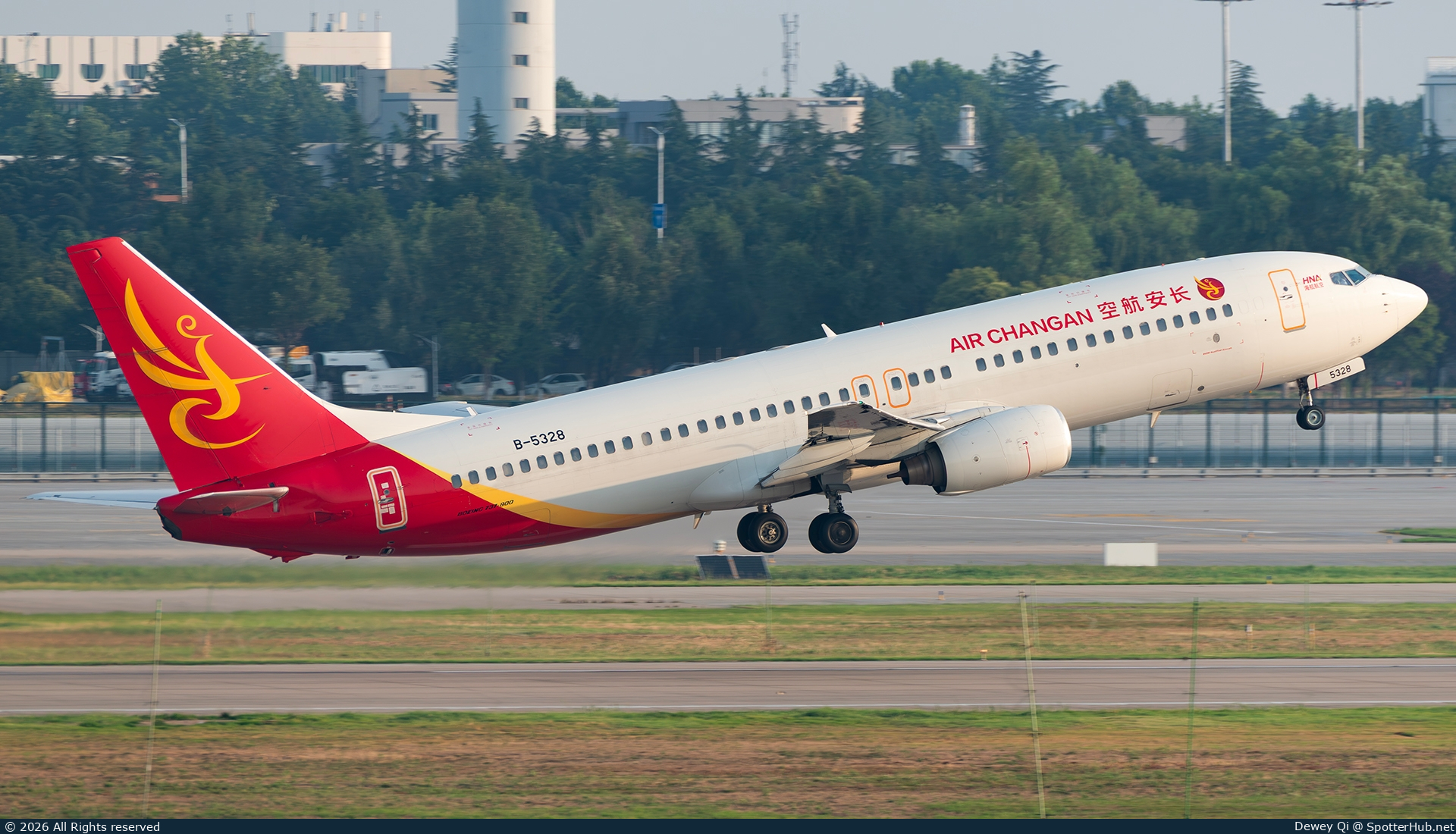 Photo of B-5328 - Boeing 737-86N operated by Air Changan