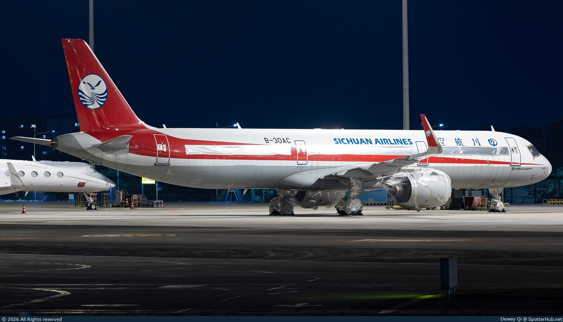 Photo of B-30AC - Airbus A321-271N operated by Sichuan Airlines
