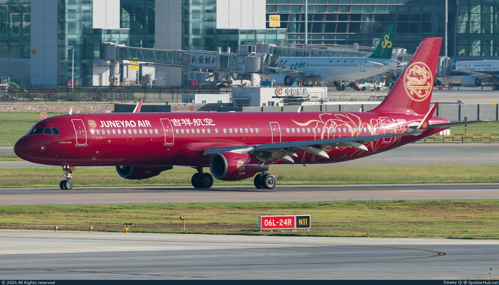 Photo of B-8068 - Airbus A321-211 operated by Juneyao Air