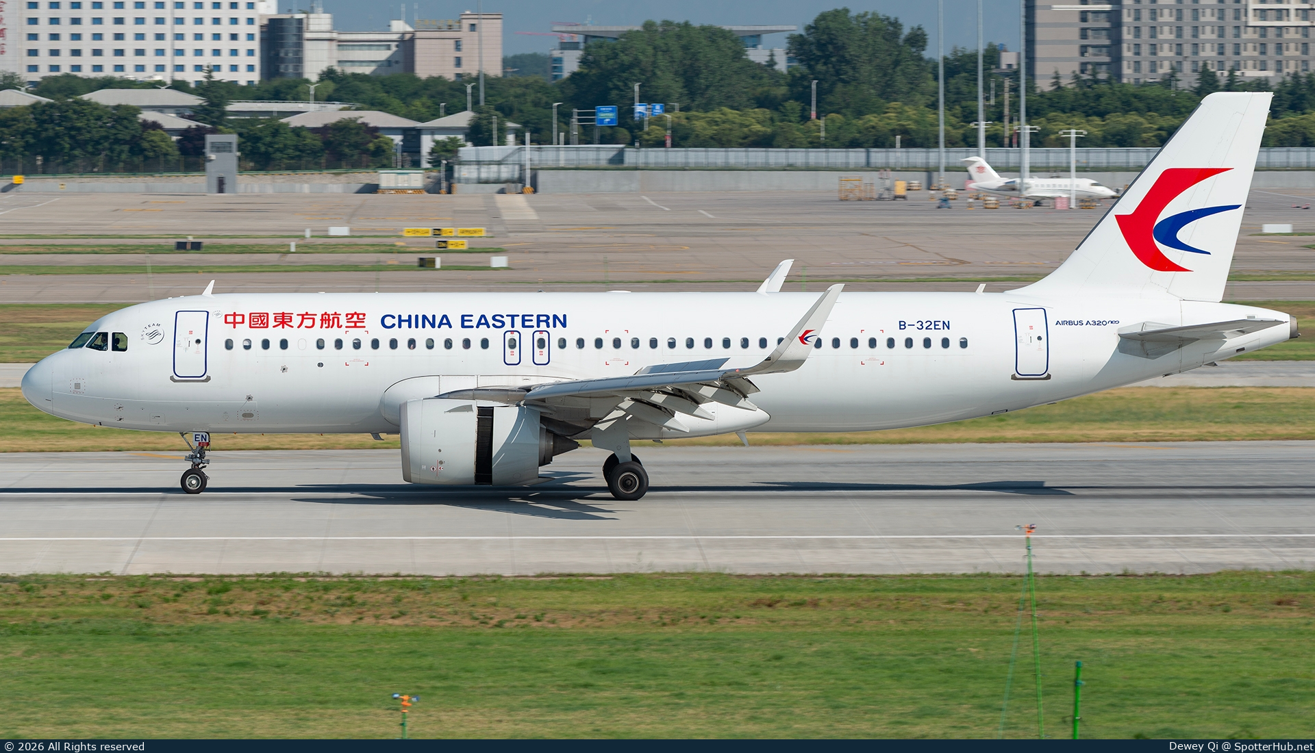 Photo of B-32EN - Airbus A320-251N operated by China Eastern Airlines