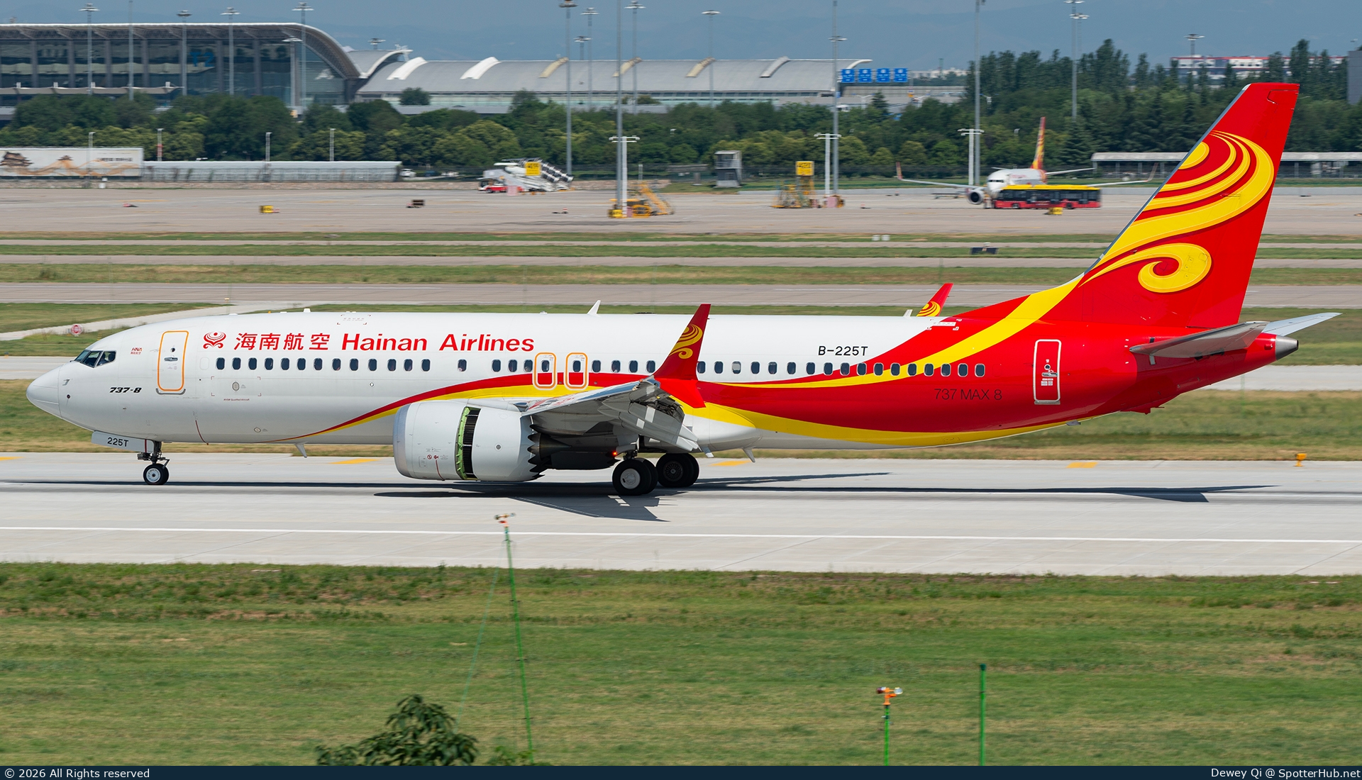Photo of B-225T - Boeing 737 MAX 8 operated by Hainan Airlines