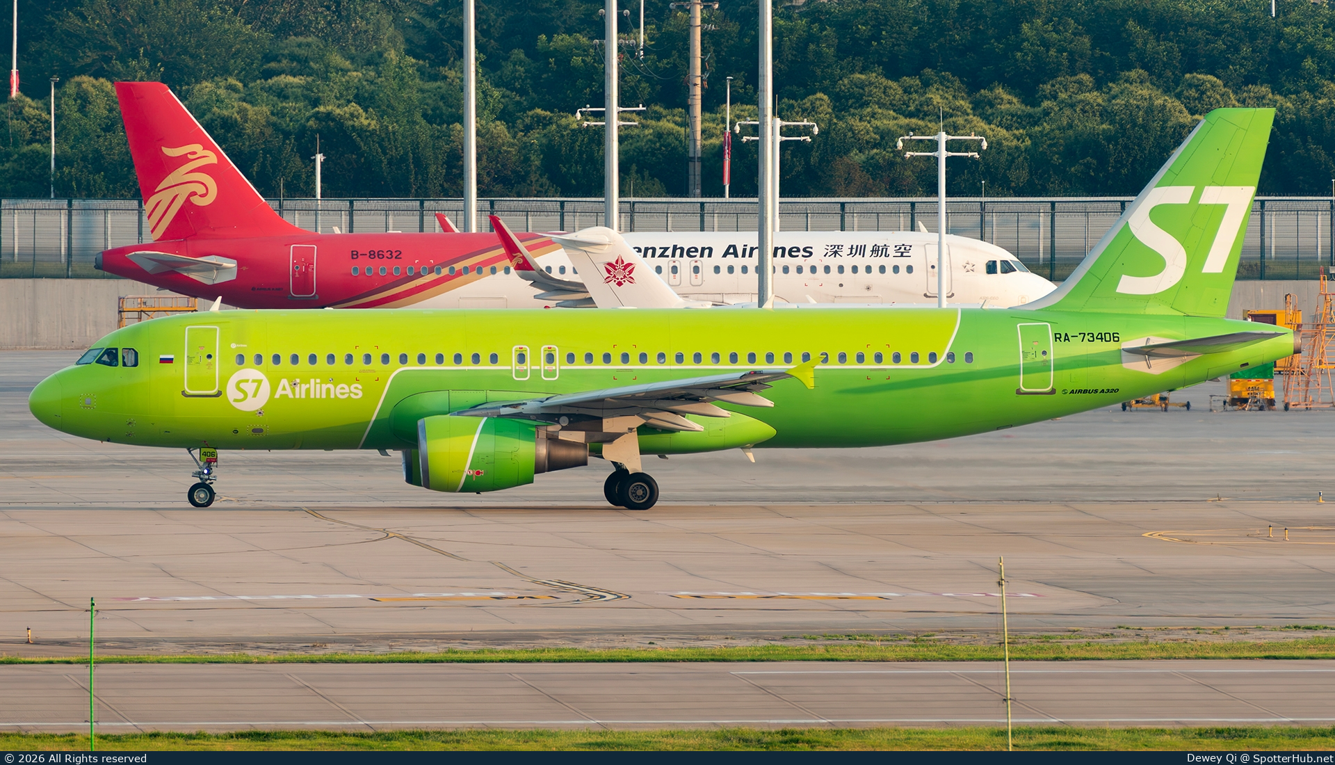 Photo of RA-73406 - Airbus A320-214 operated by S7 Airlines