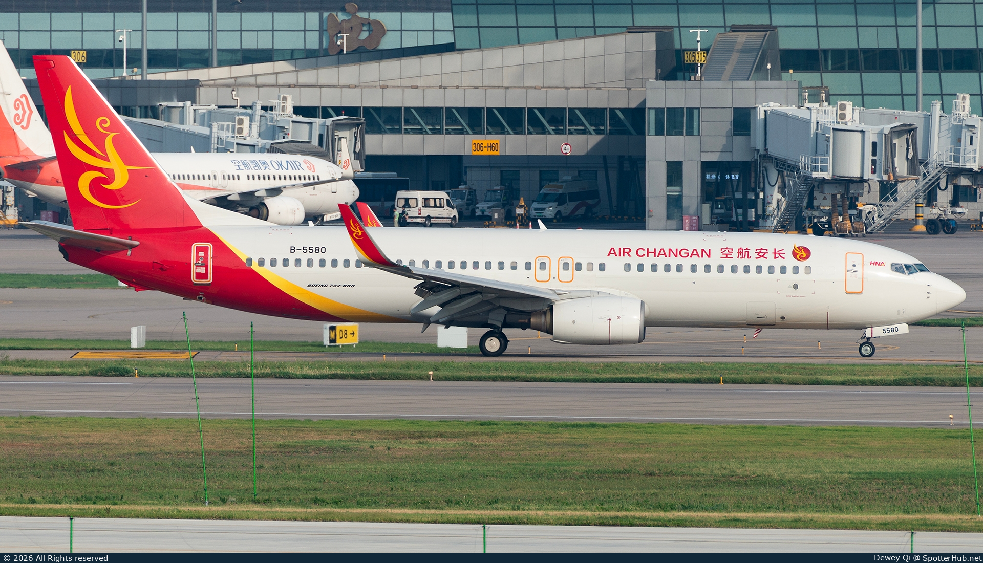 Photo of B-5580 - Boeing 737-84P operated by Air Changan