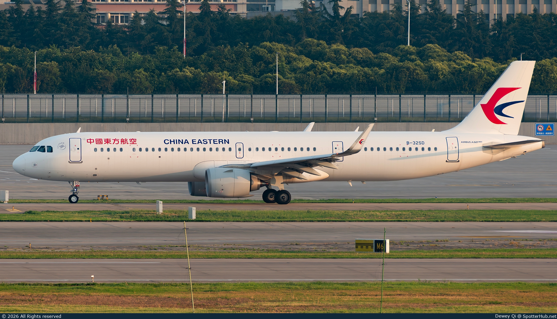 Photo of B-32SD - Airbus A321-251NX operated by China Eastern Airlines