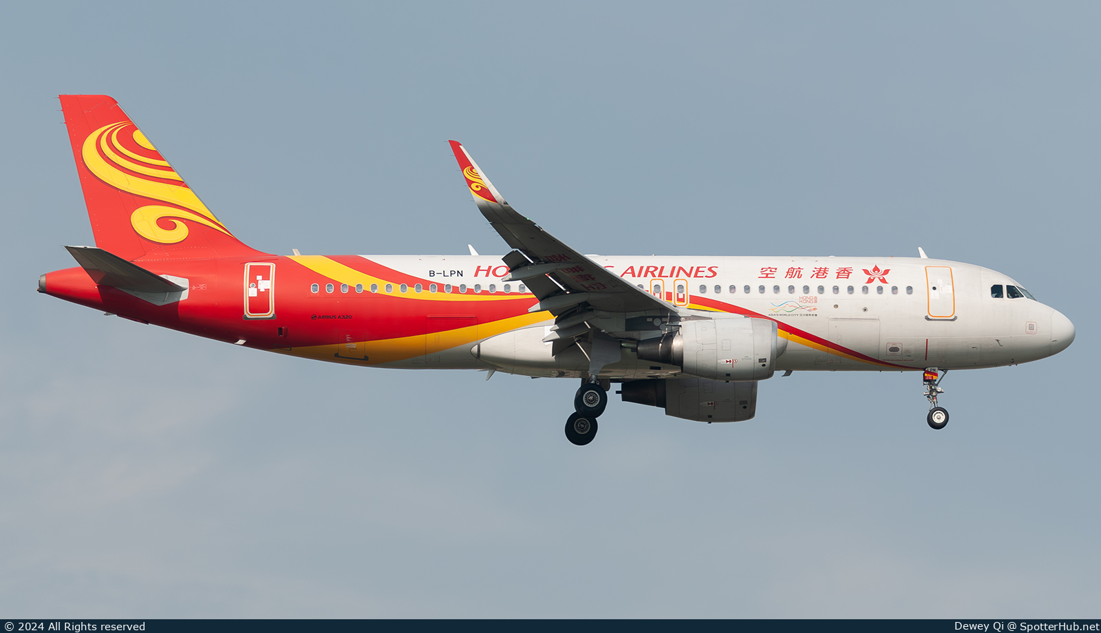 Photo of B-LPN - Airbus A320-214 operated by Hong Kong Airlines