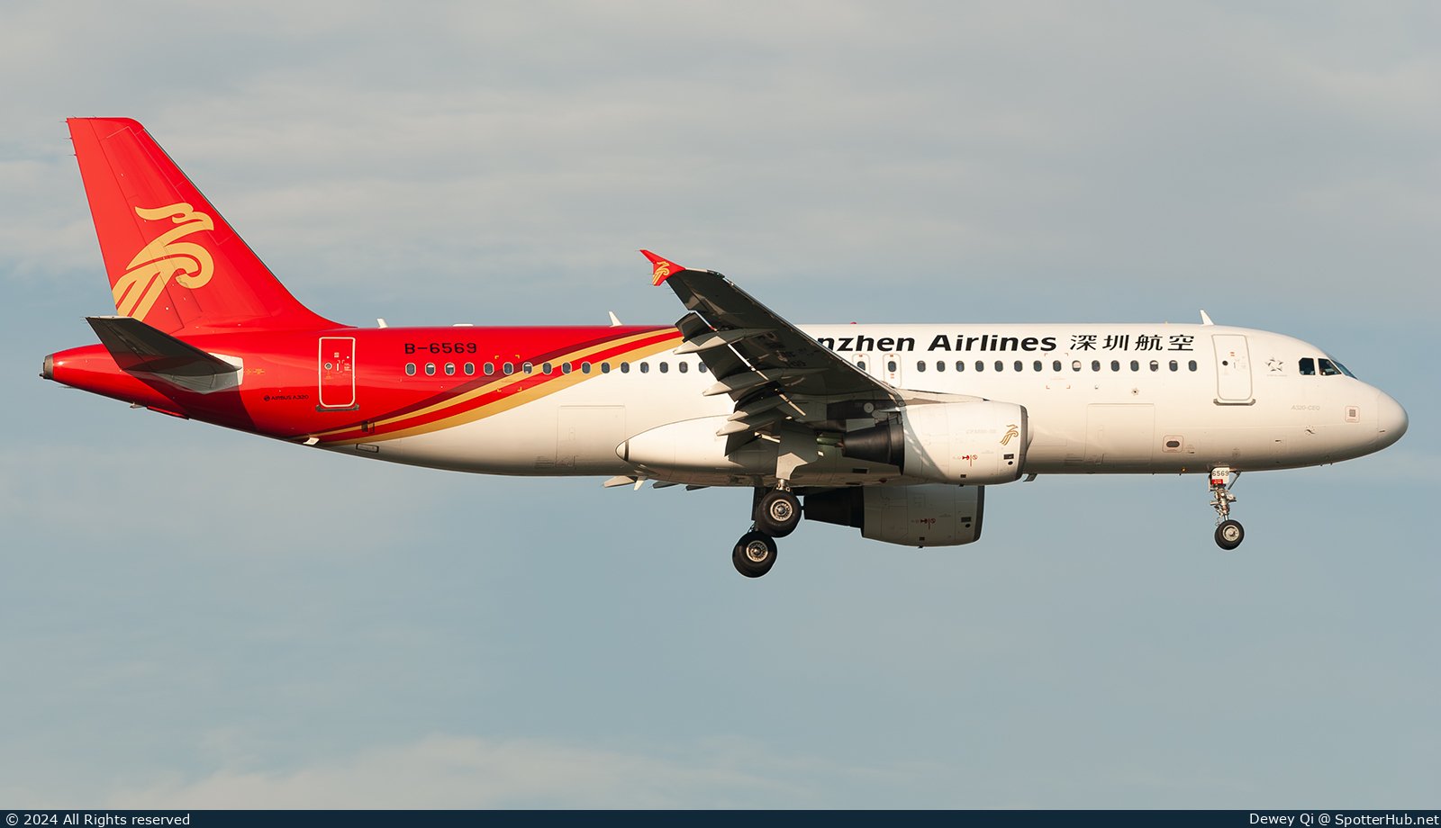Photo of B-6569 - Airbus A320-214 operated by Shenzhen Airlines