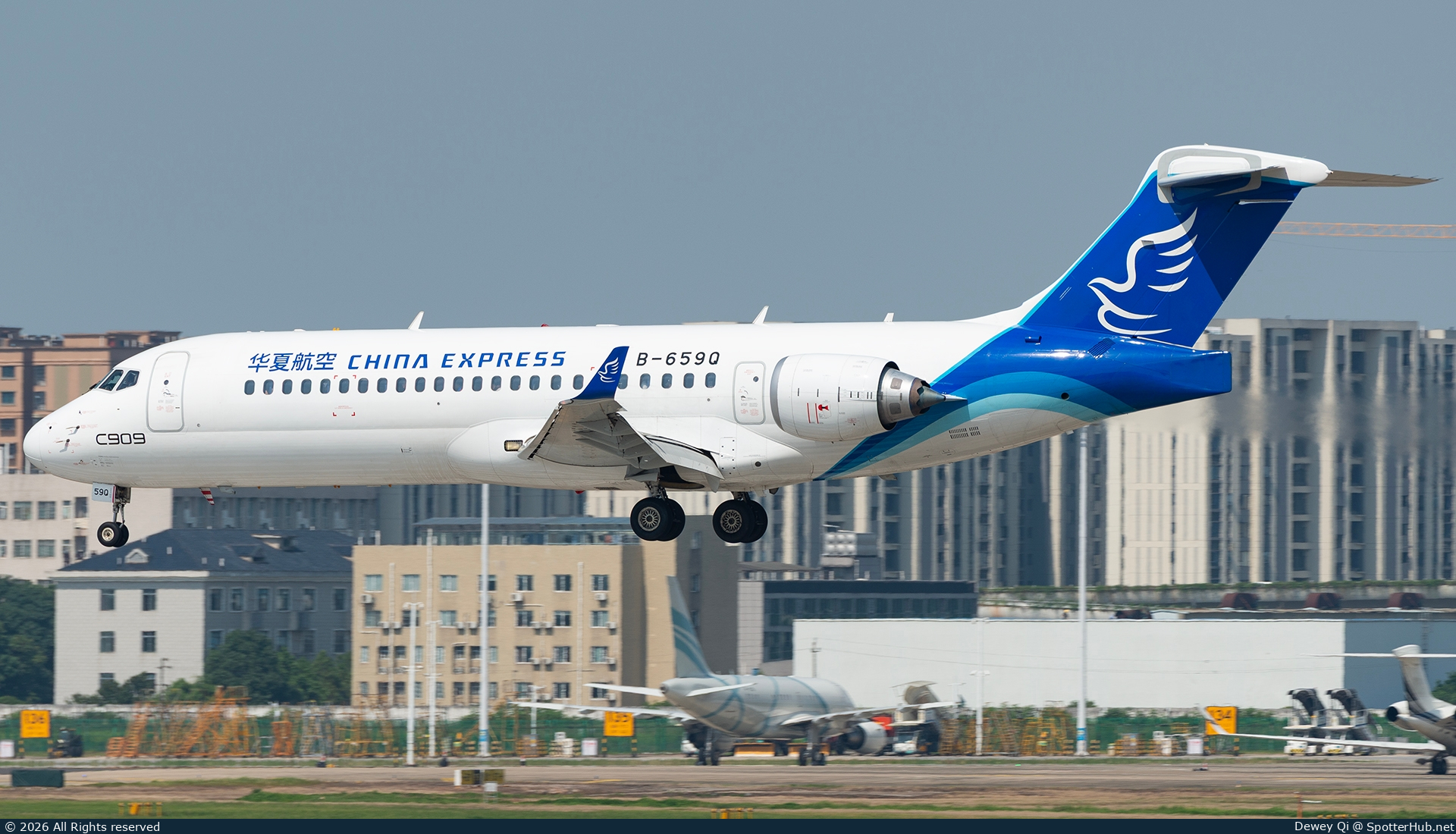 Photo of B-659Q - COMAC C909 operated by China Express Airlines