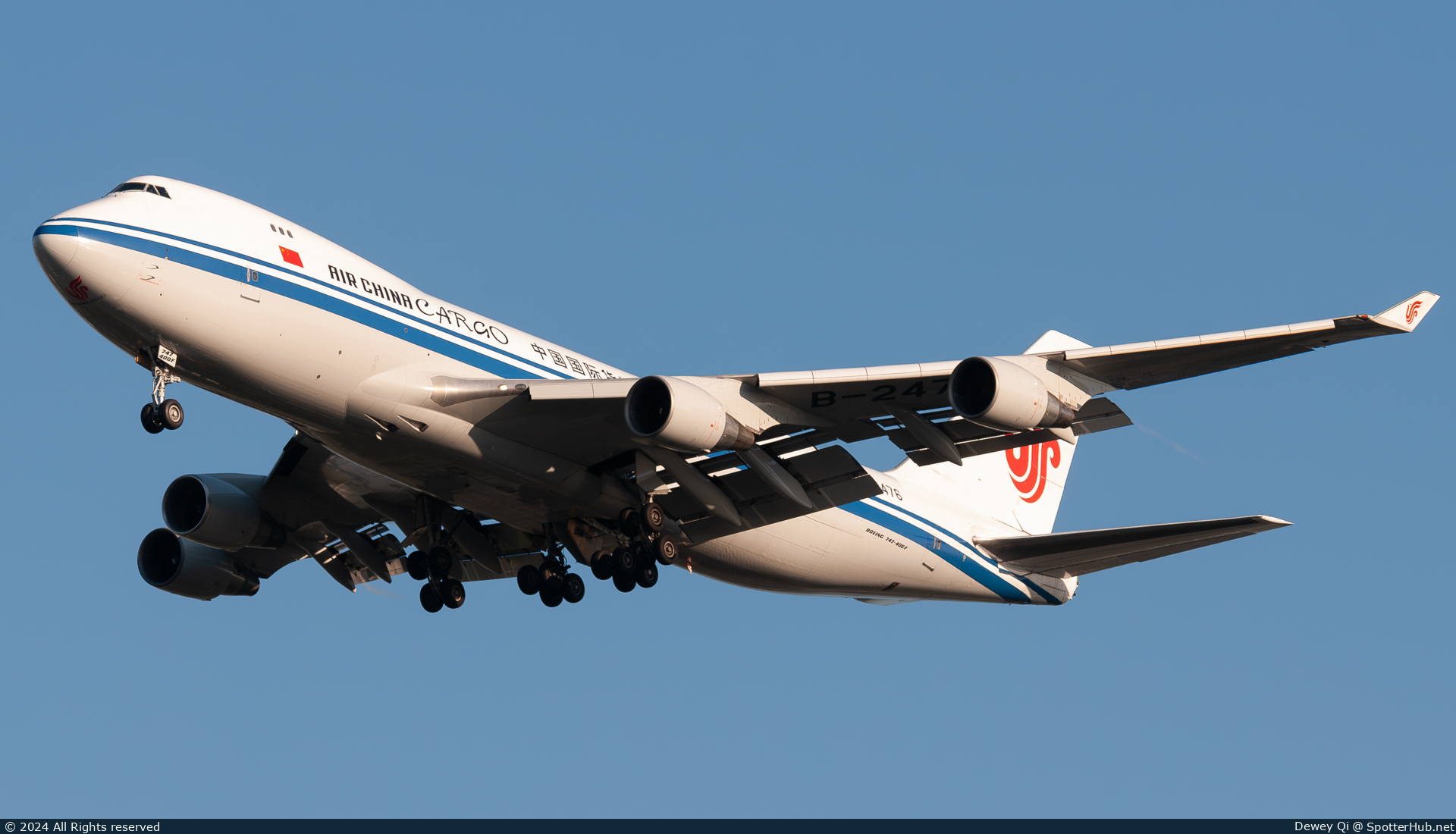 Photo of B-2476 - Boeing 747-4FTF operated by Air China Cargo