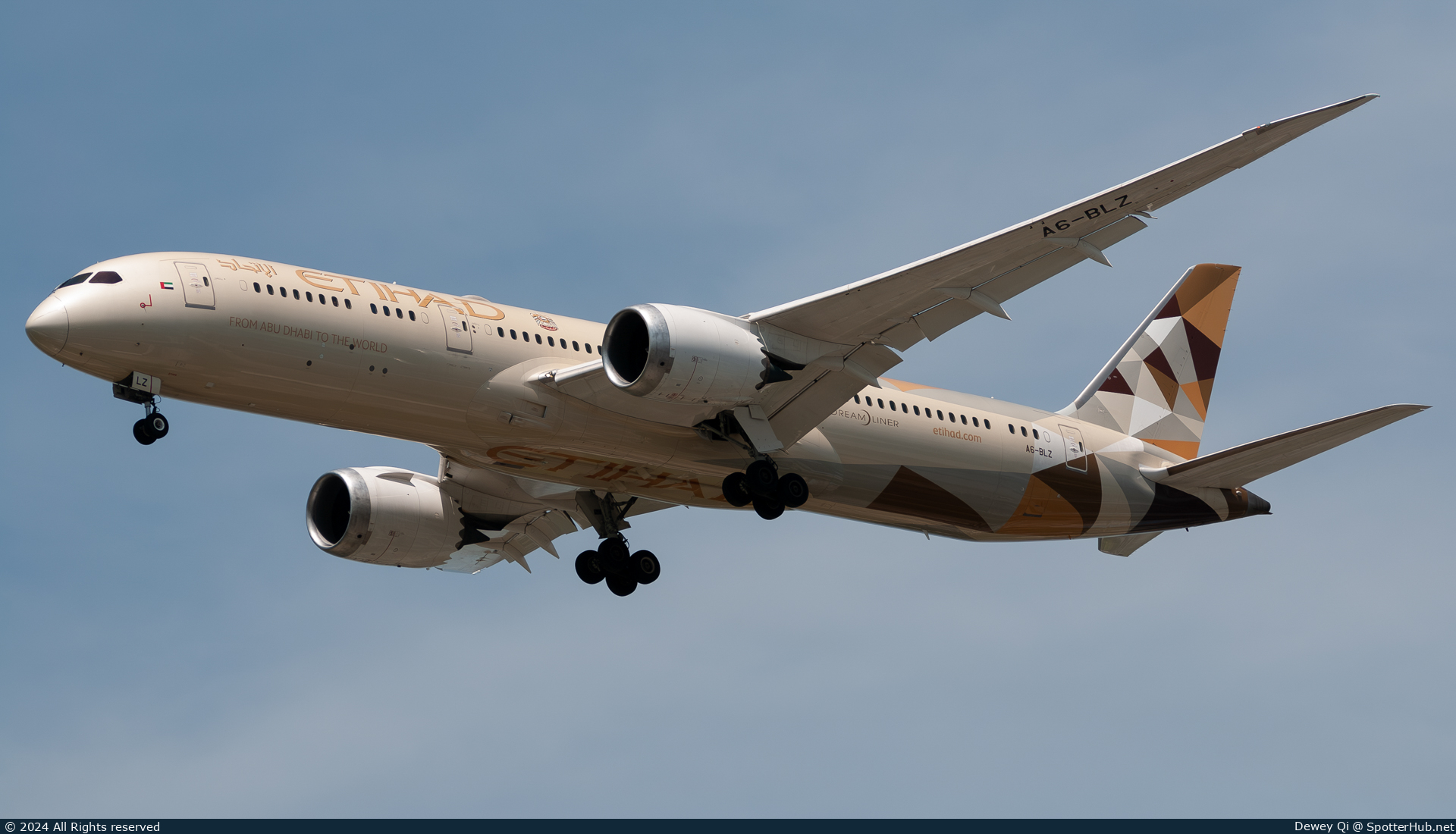 Photo of A6-BLZ - Boeing 787-9 Dreamliner operated by Etihad Airways