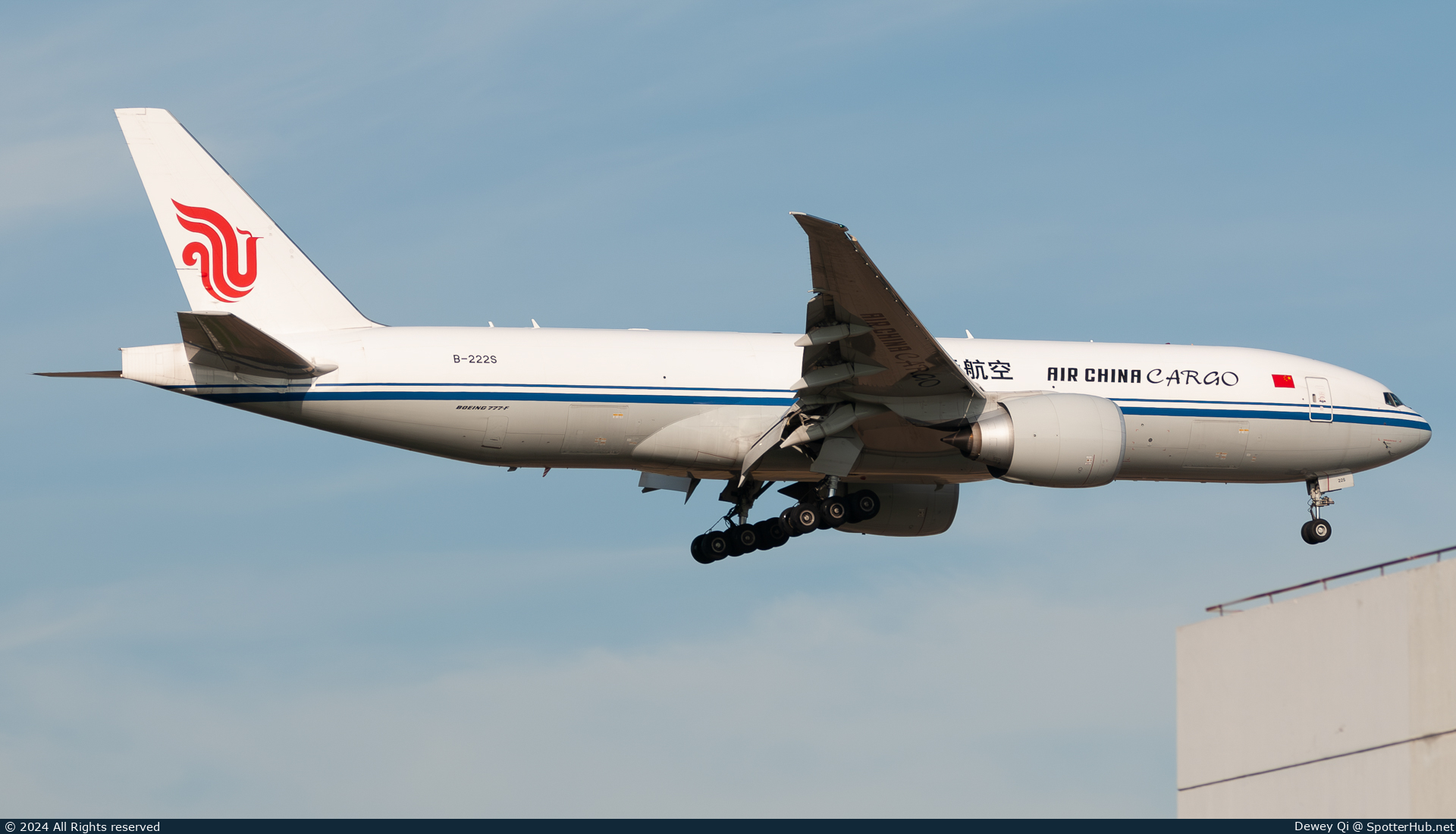 Photo of B-222S - Boeing 777-F operated by Air China Cargo