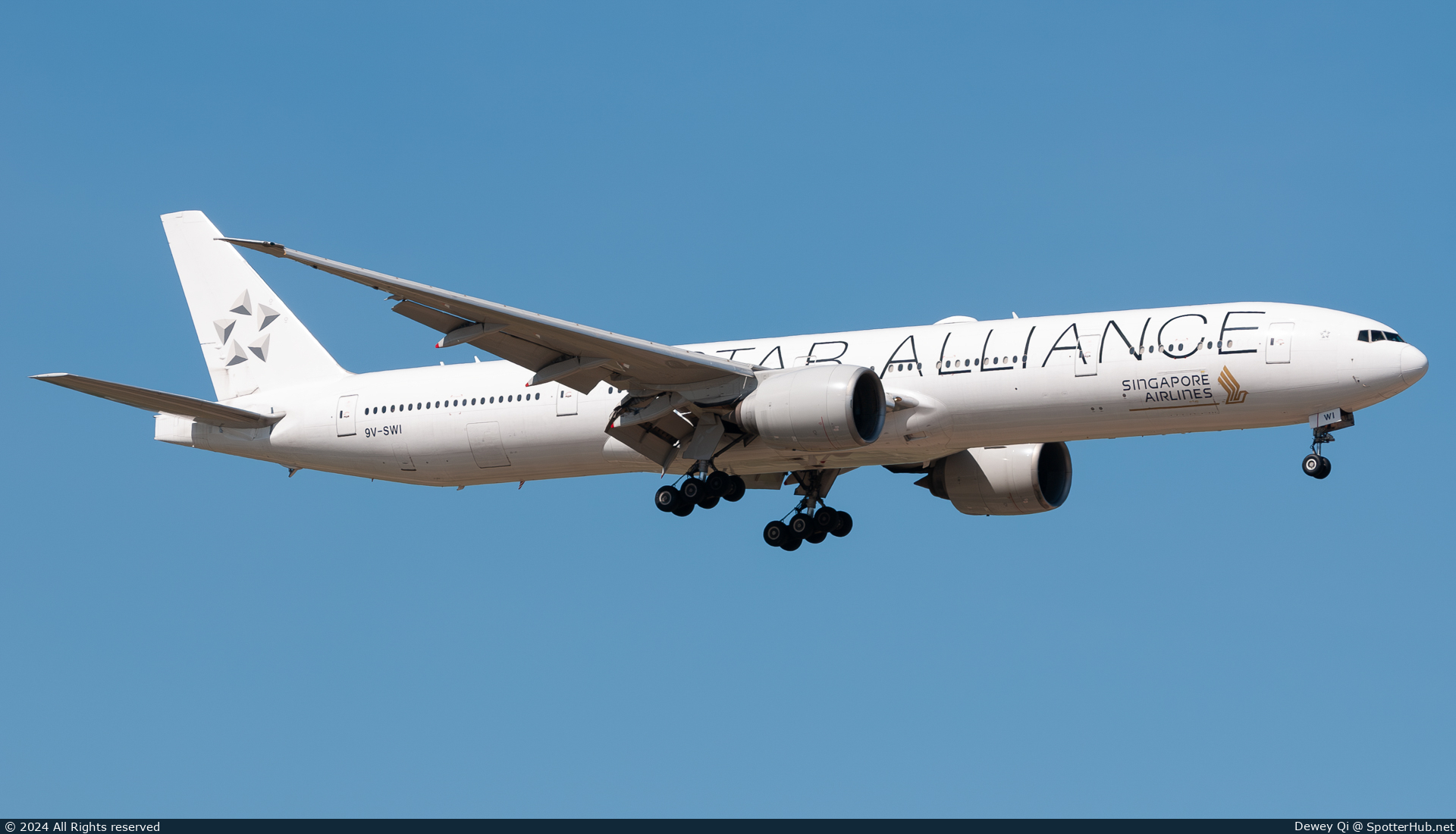 Photo of 9V-SWI - Boeing 777-312(ER) operated by Singapore Airlines