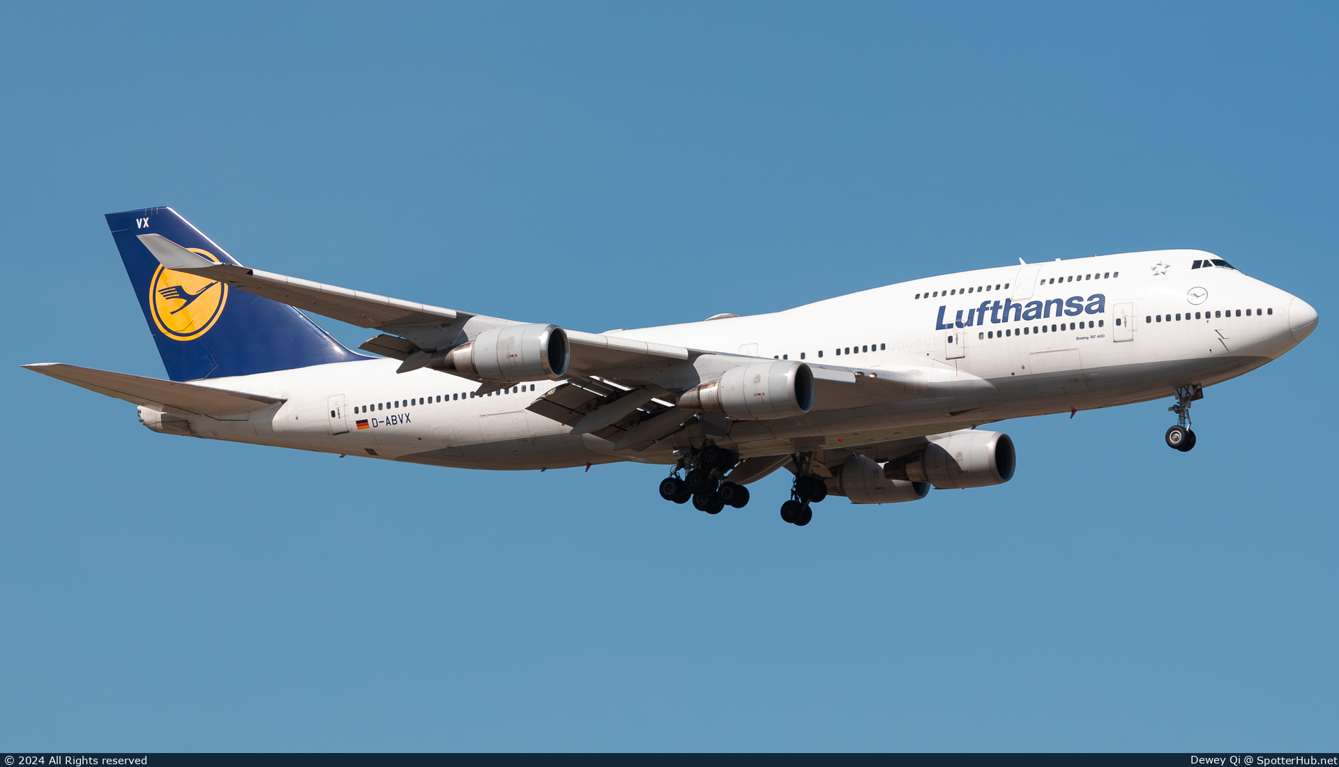Photo of D-ABVX - Boeing 747-430 operated by Lufthansa