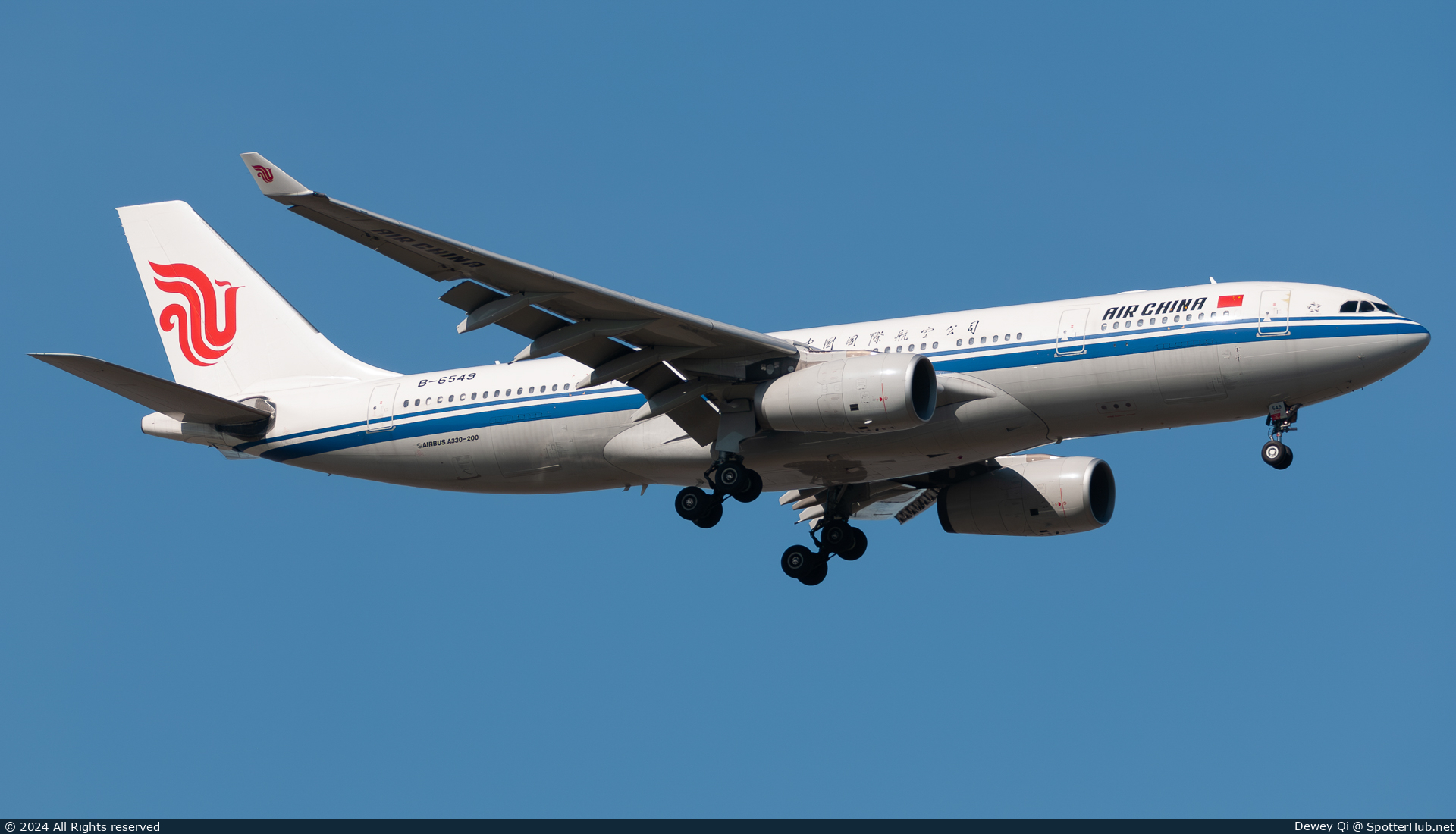 Photo of B-6549 - Airbus A330-243 operated by Air China