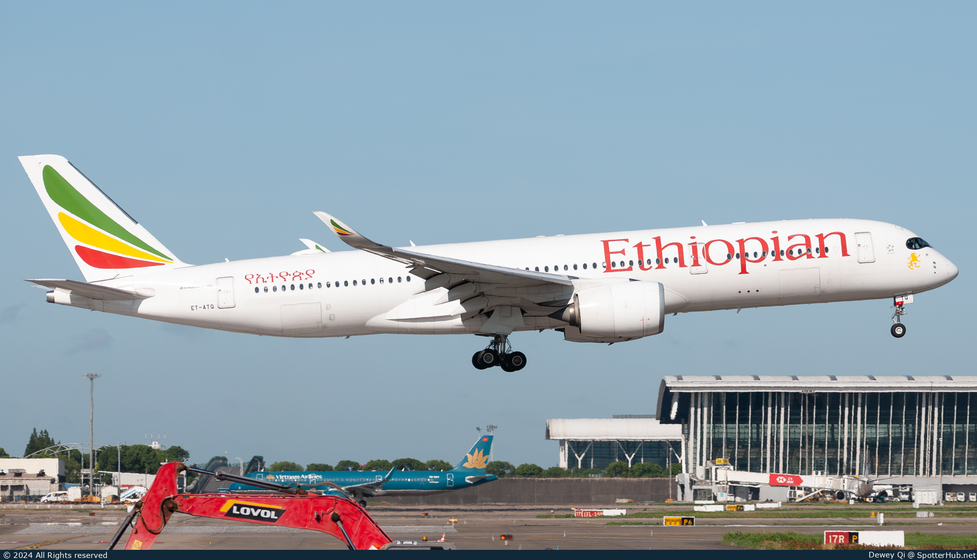 Photo of ET-ATQ - Airbus A350-941 operated by Ethiopian Airlines