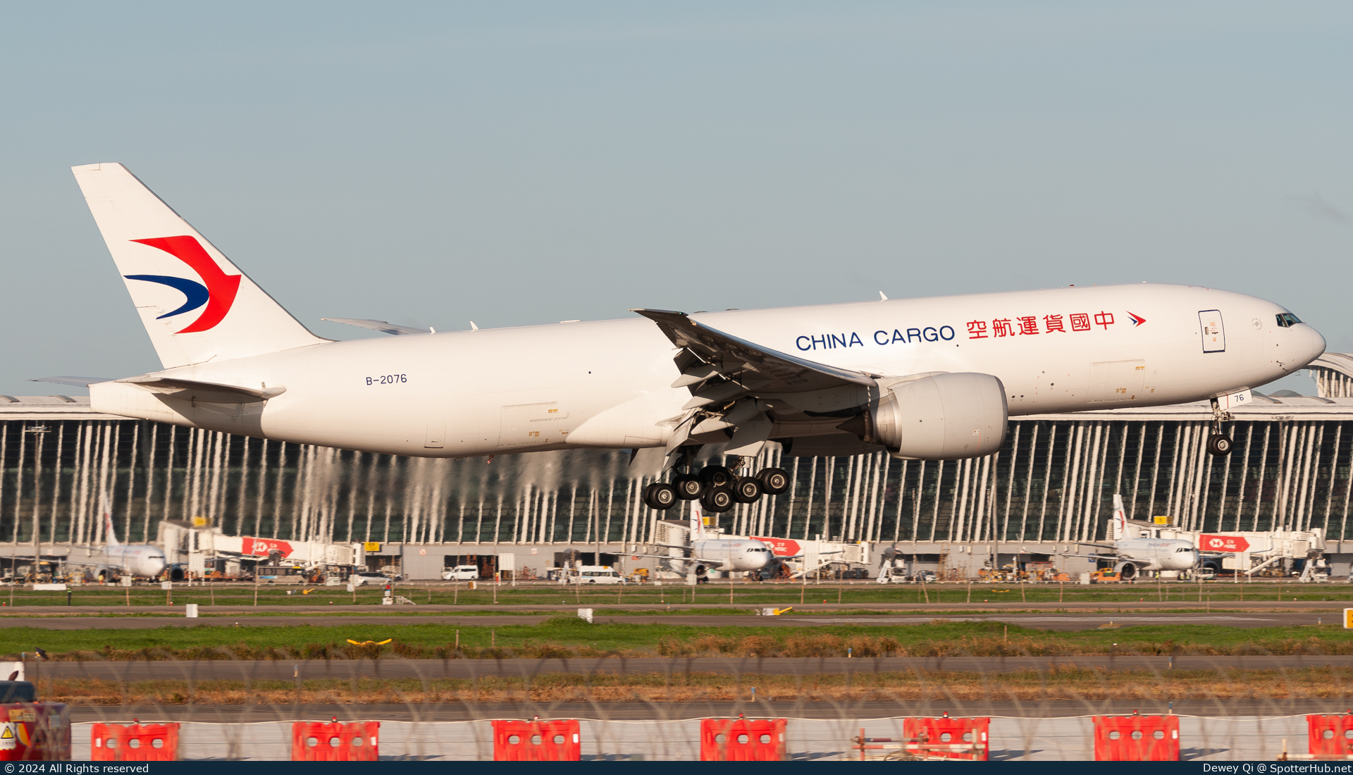 Photo of B-2076 - Boeing 777-F6N operated by China Cargo Airlines