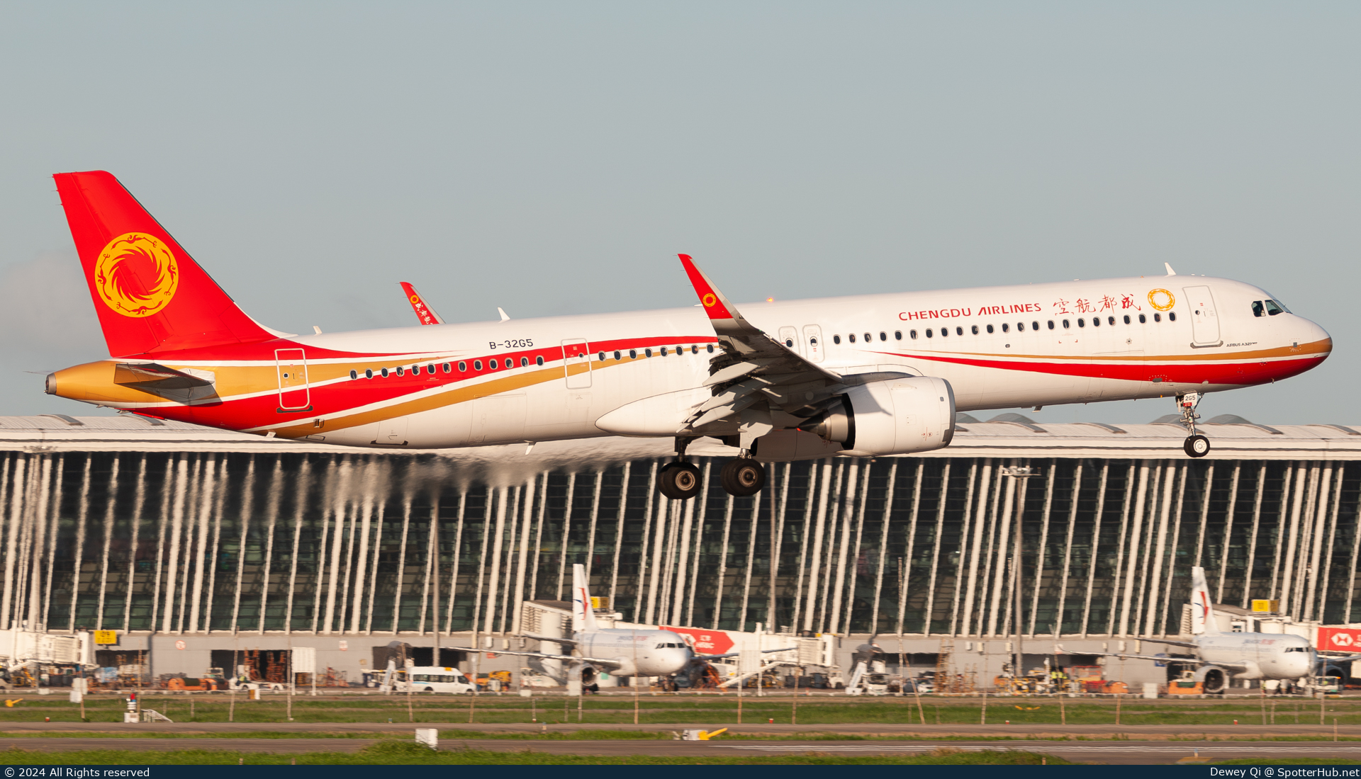 Photo of B-32G5 - Airbus A321-251NX operated by Chengdu Airlines