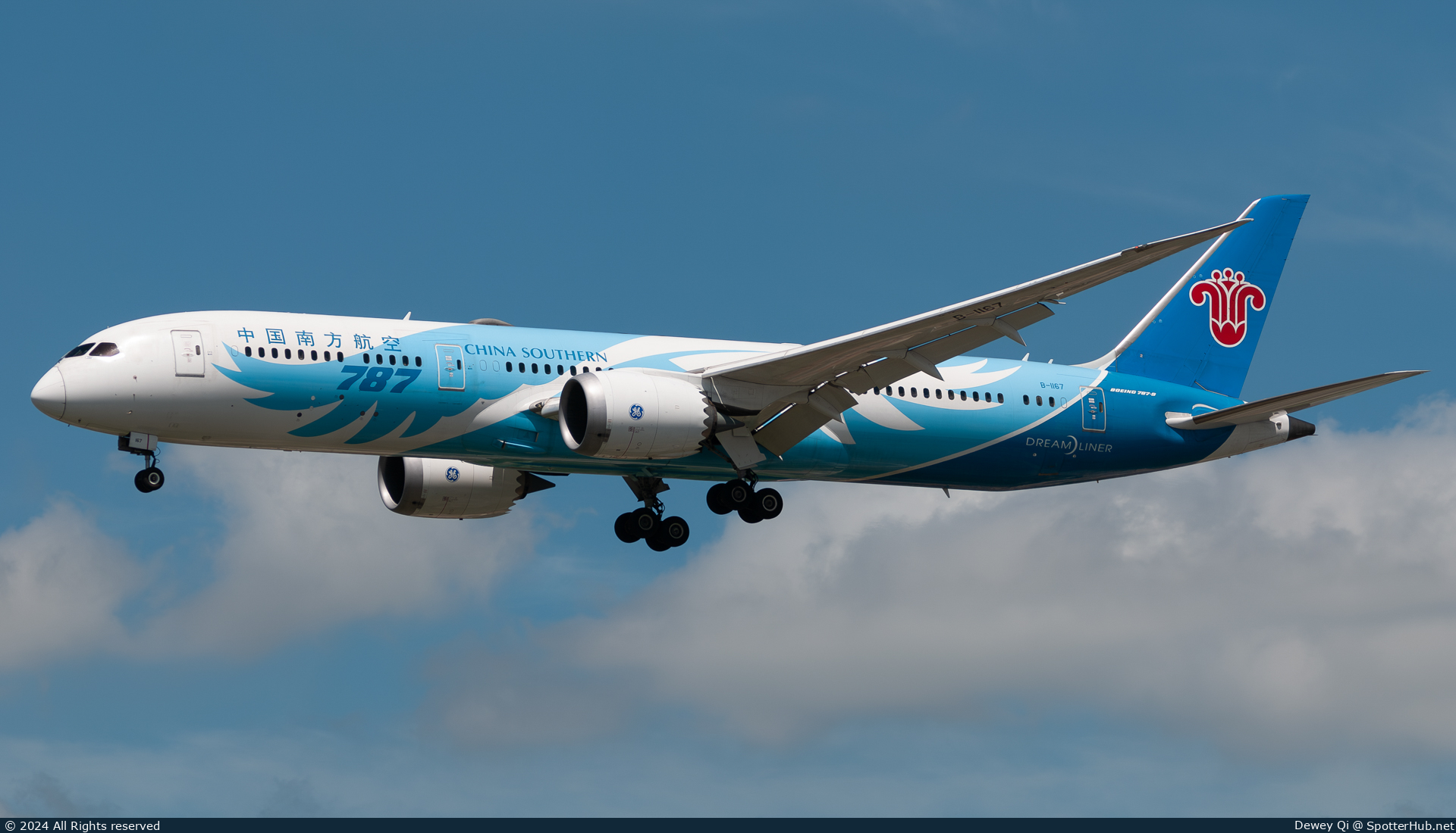 Photo of B-1167 - Boeing 787-9 Dreamliner operated by China Southern Airlines