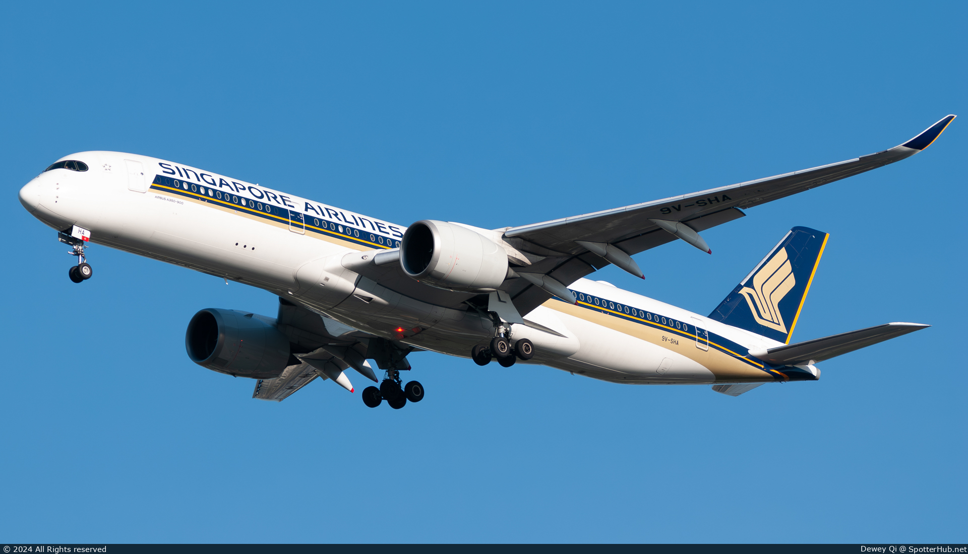 Photo of 9V-SHA - Airbus A350-941 operated by Singapore Airlines