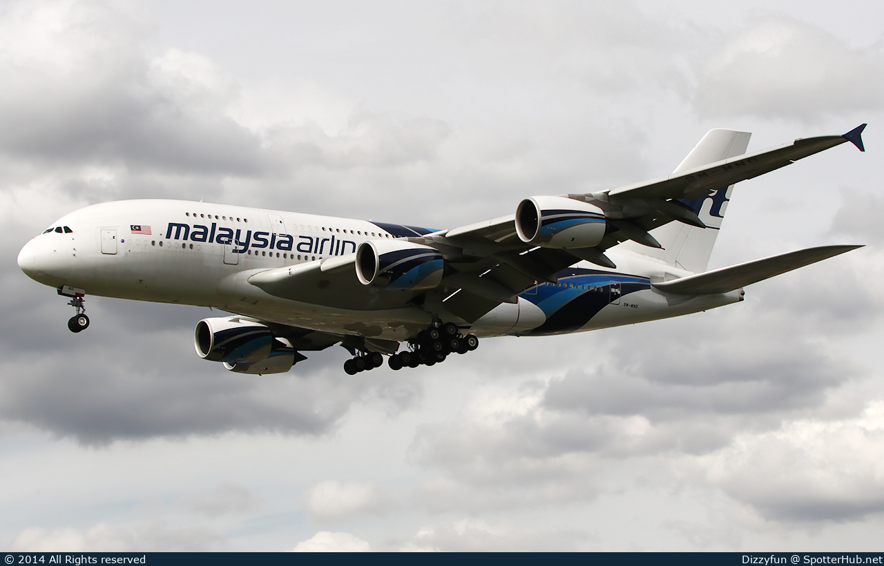 Photo of 9M-MND - Airbus A380-841 operated by Malaysia Airlines