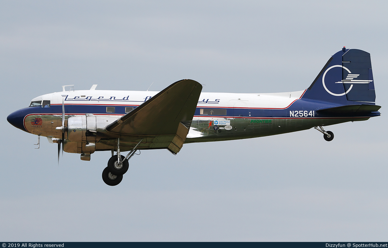 Photo of N25641 - Douglas DC-3C operated by Legend Airways Foundation