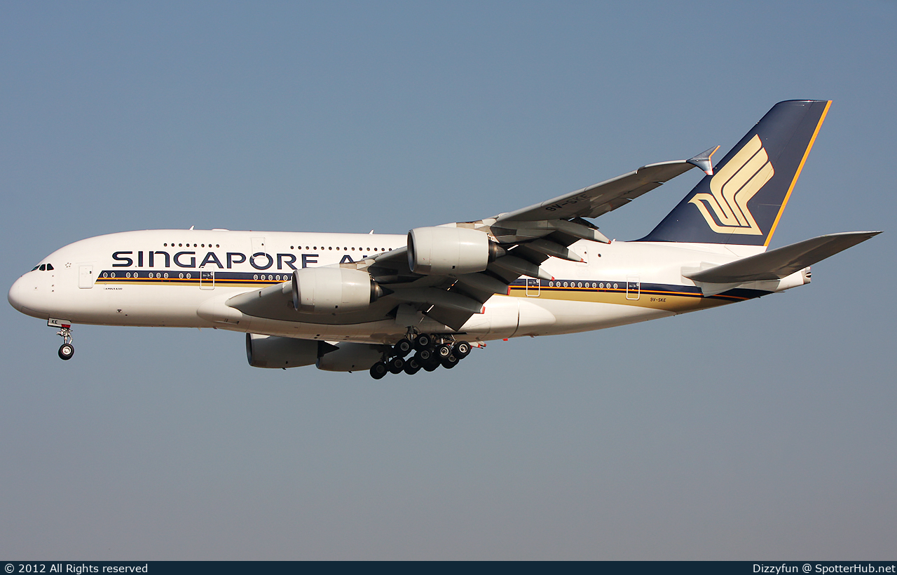 Photo of 9V-SKE - Airbus A380-841 operated by Singapore Airlines