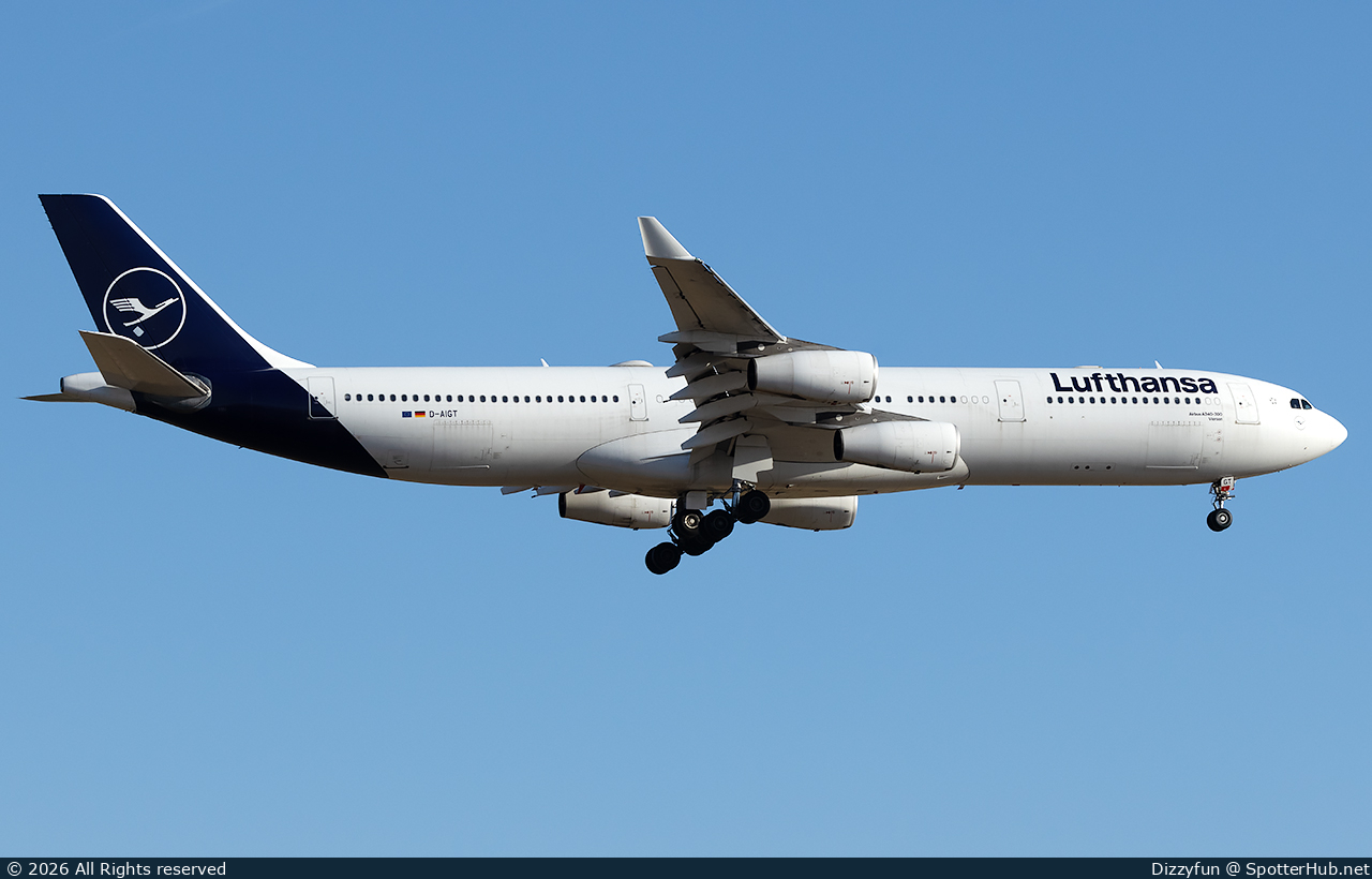 Photo of D-AIGT - Airbus A340-313 operated by Lufthansa