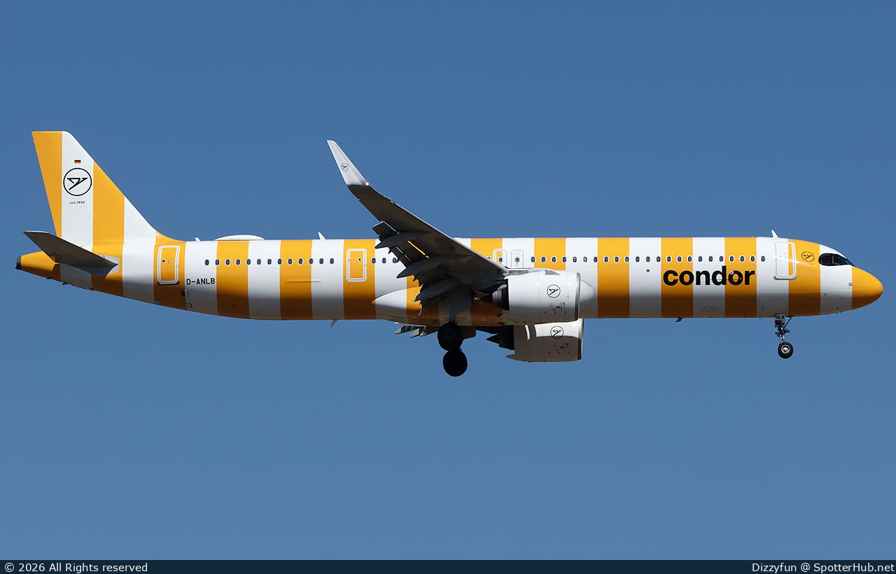 Photo of D-ANLB - Airbus A321-271NX operated by Condor
