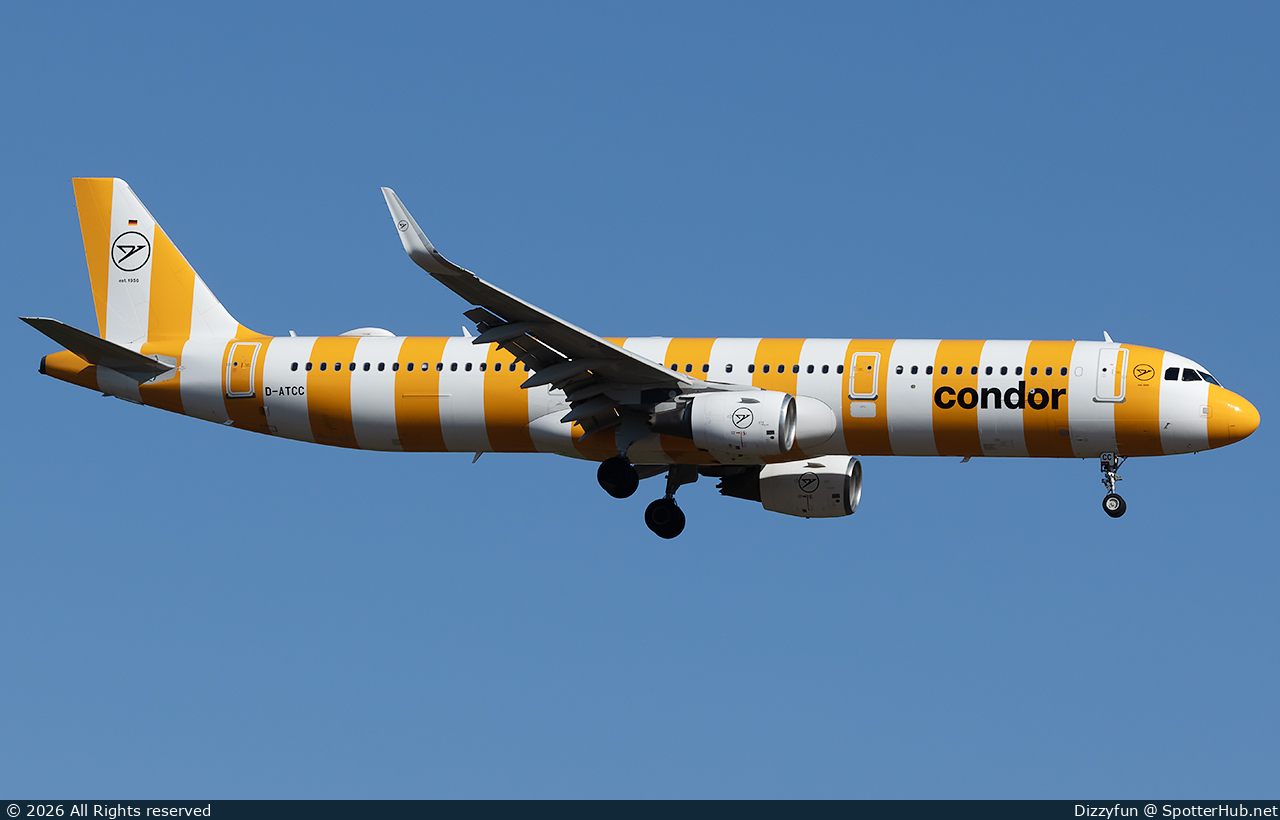 Photo of D-ATCC - Airbus A321-211 operated by Condor