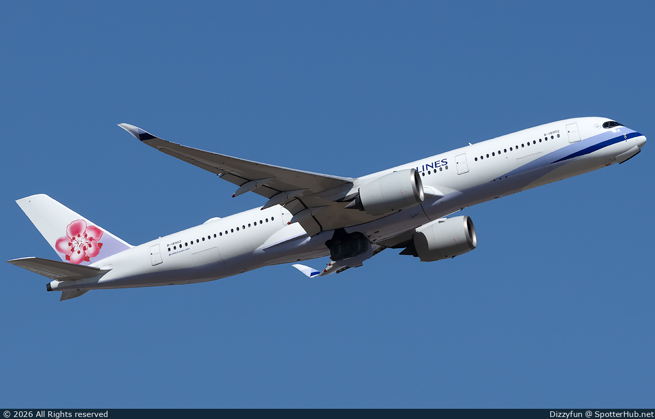 Photo of B-18902 - Airbus A350-941 operated by China Airlines