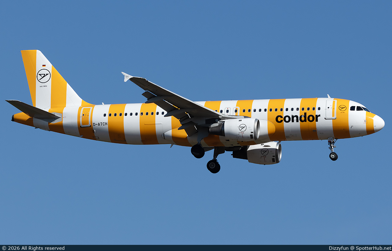 Photo of D-ATCH - Airbus A320-212 operated by Condor