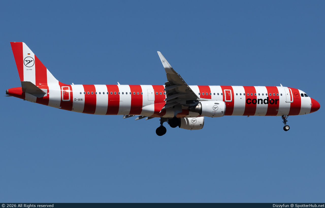 Photo of D-AIAI - Airbus A321-211 operated by Condor