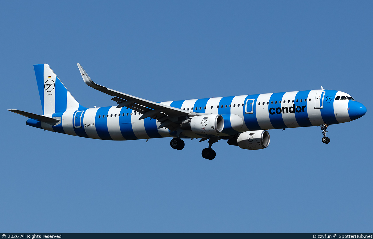 Photo of D-ATCF - Airbus A321-211 operated by Condor