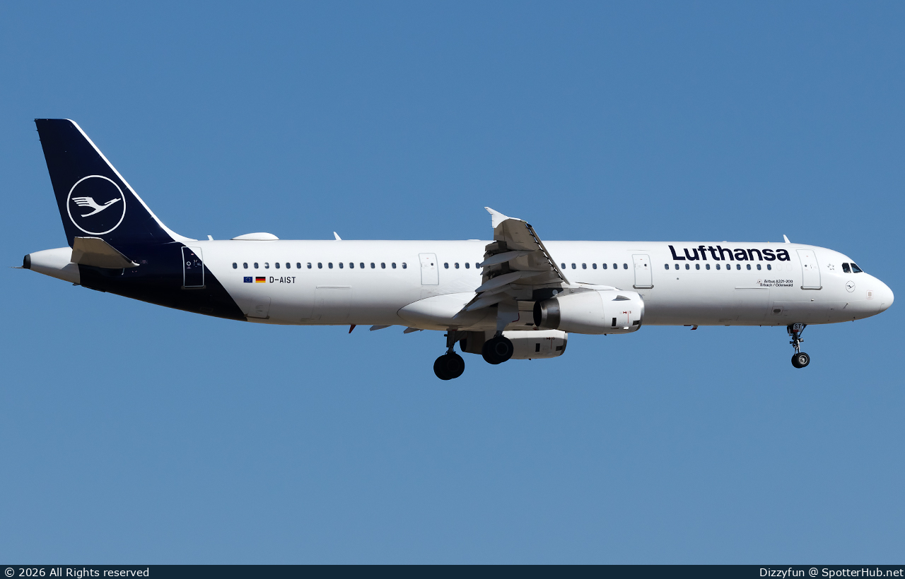 Photo of D-AIST - Airbus A321-231 operated by Lufthansa