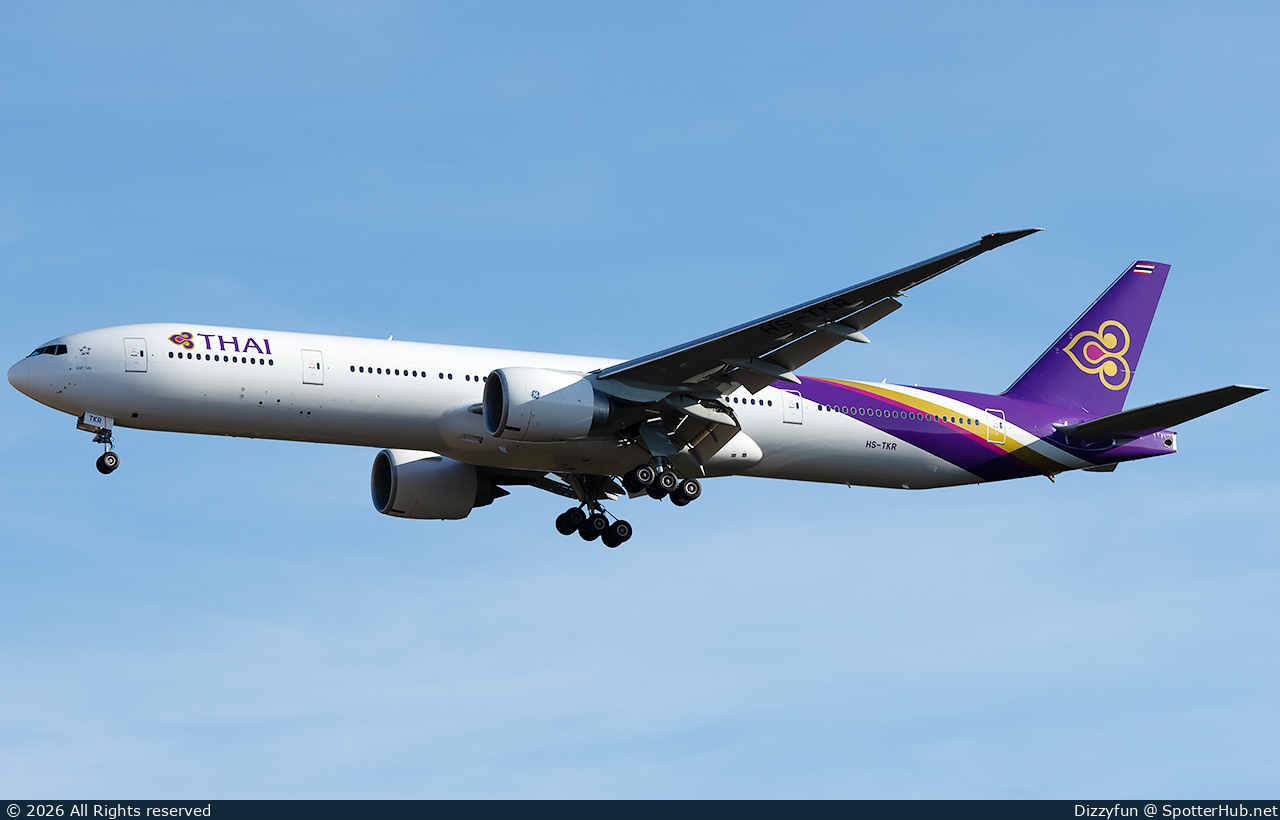 Photo of HS-TKR - Boeing 777-3AL(ER) operated by Thai Airways International