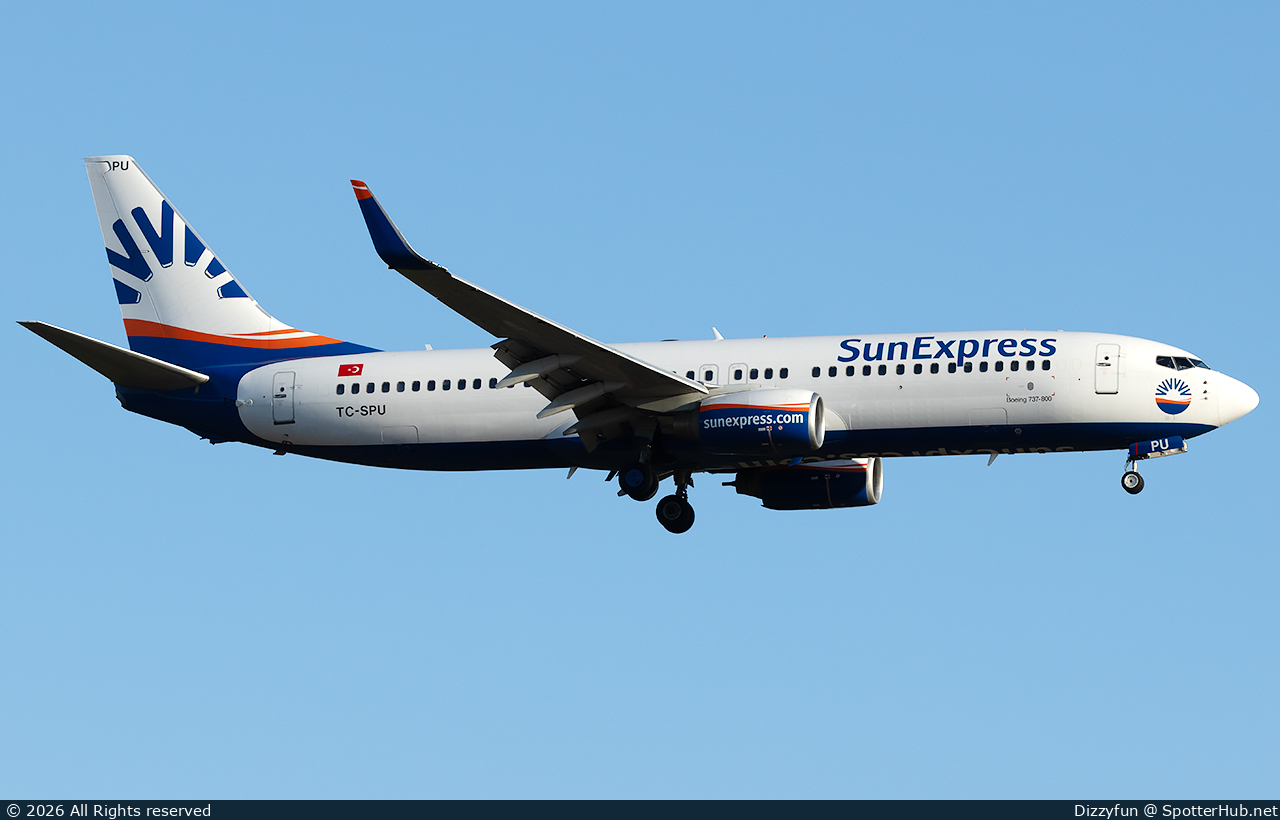 Photo of TC-SPU - Boeing 737-8U3 operated by SunExpress
