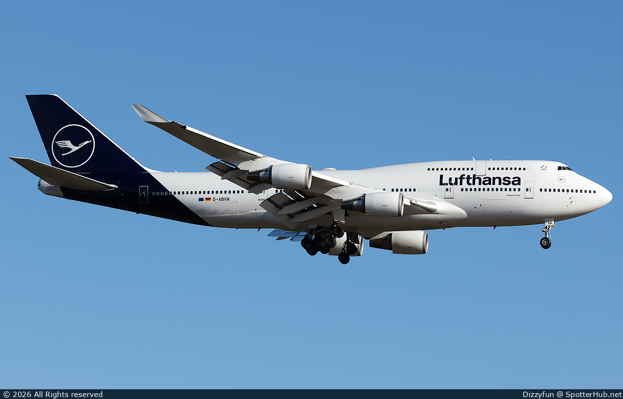 Photo of D-ABVW - Boeing 747-430 operated by Lufthansa