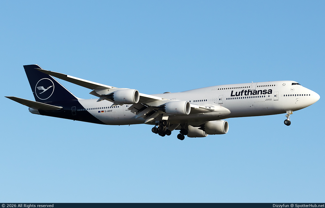 Photo of D-ABYF - Boeing 747-830 operated by Lufthansa