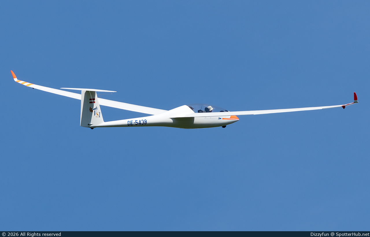 Photo of OE-5438 - Schempp-Hirth Duo Discus XL operated by Sportfliegergruppe Hohenems