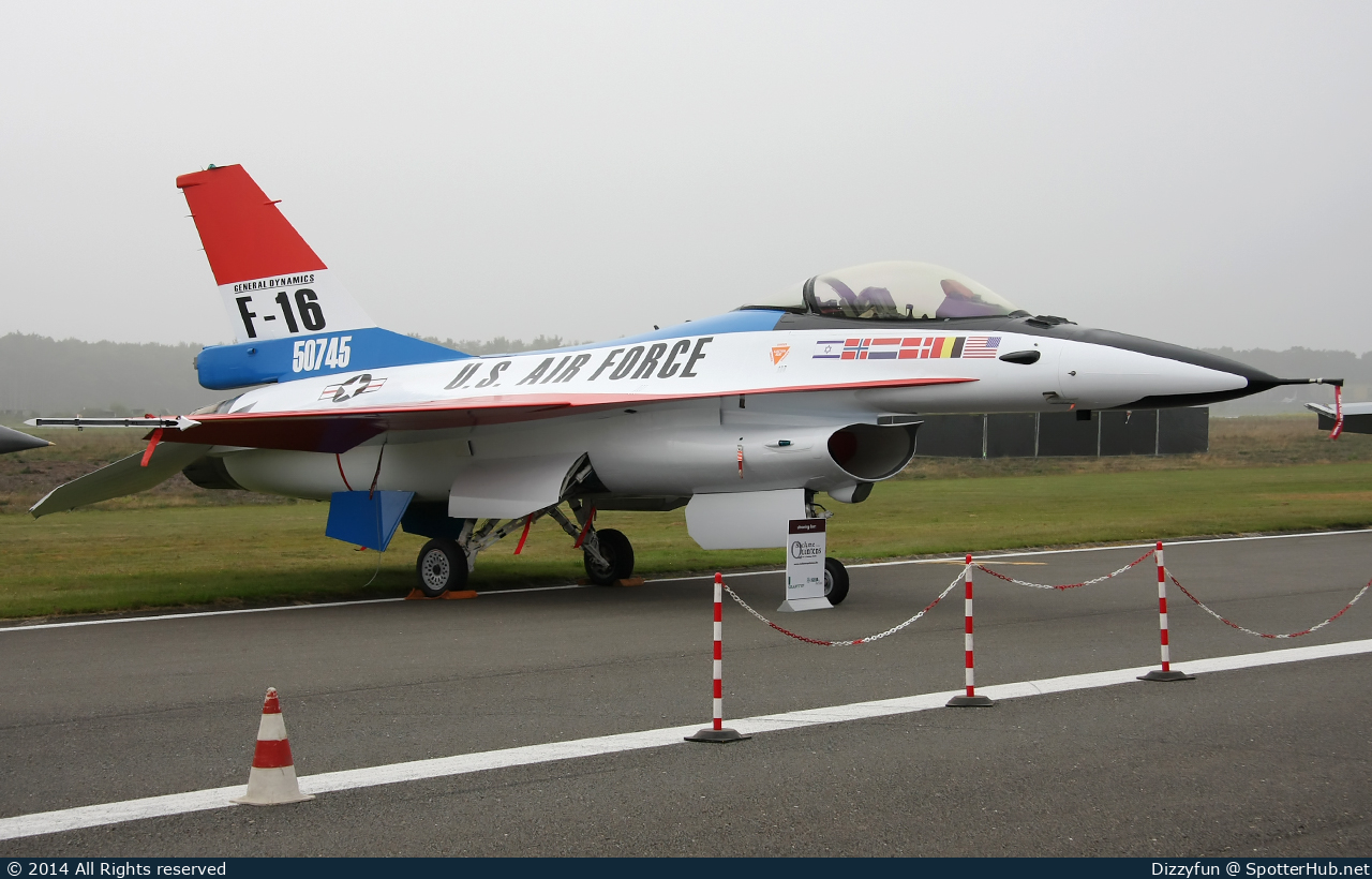 Photo of FA-104 - General Dynamics F-16AM Fighting Falcon operated by Belgian Air Force