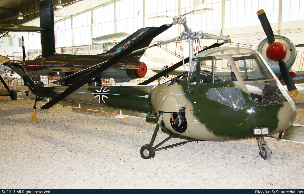 Photo of XM556 - Saunders-Roe Skeeter AOP.12 operated by Army Air Corps